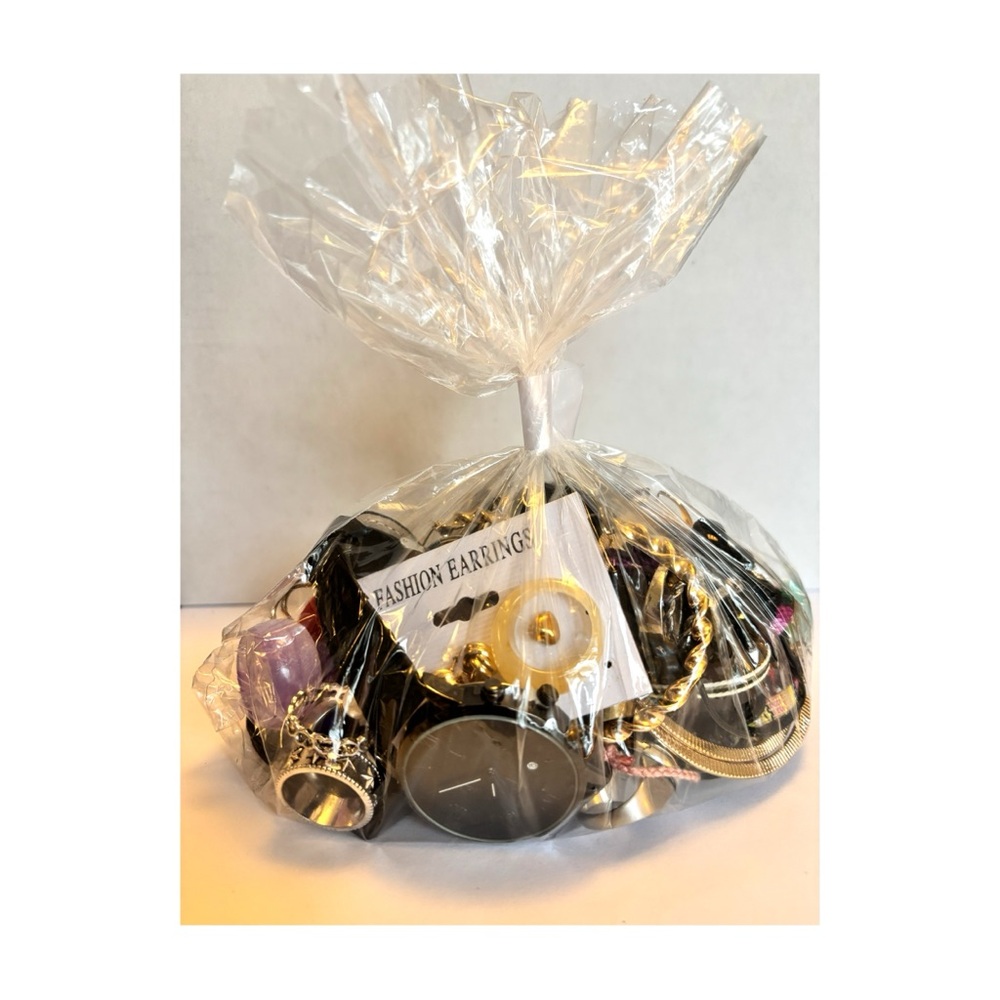 Mystery Bundle of Men’s and Women’s Jewlery